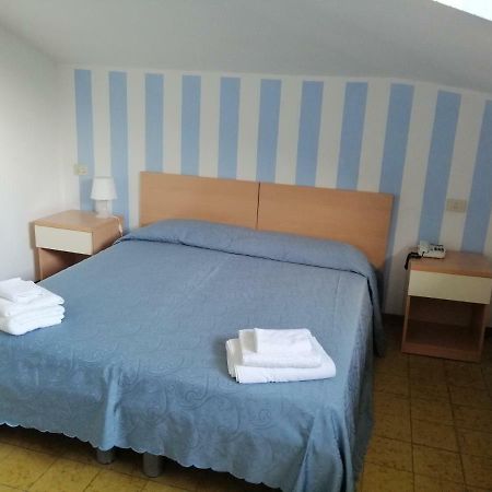 Albergo Ida Масса Экстерьер фото